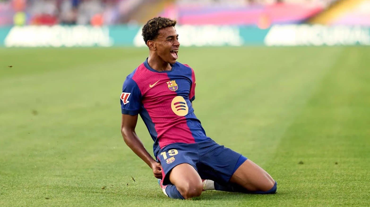 PSG's Record-Breaking Bid for Barcelona's Lamine Yamal Confirmed