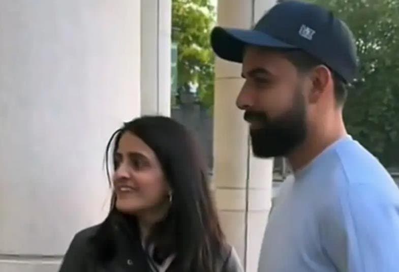 Pakistan star Shadab Khan had an awkward interaction with a female fan in Cardiff.